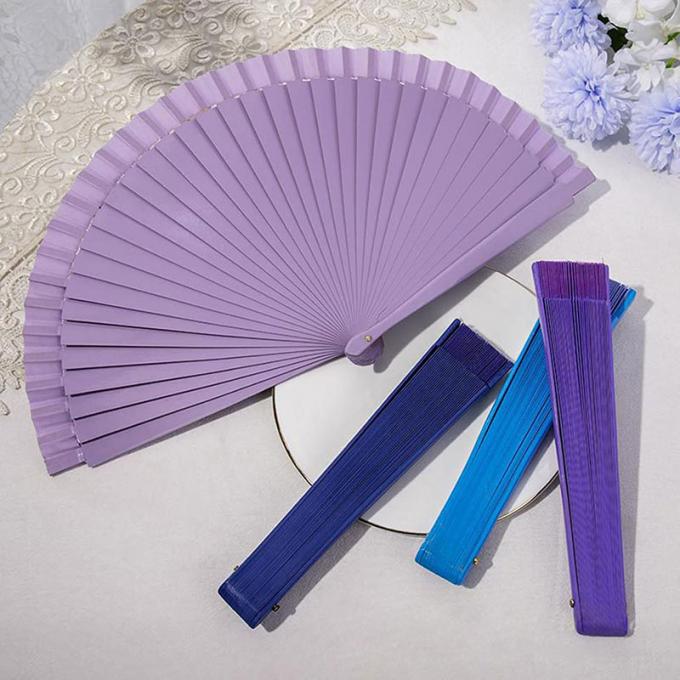 Grosir Kualitas Tinggi Spot Berwarna 23 cm Fan Hadiah Fan Kayu Lukisan Tangan Fan Kayu Spanyol Kerajinan Kayu Folding Fan Tangan 2